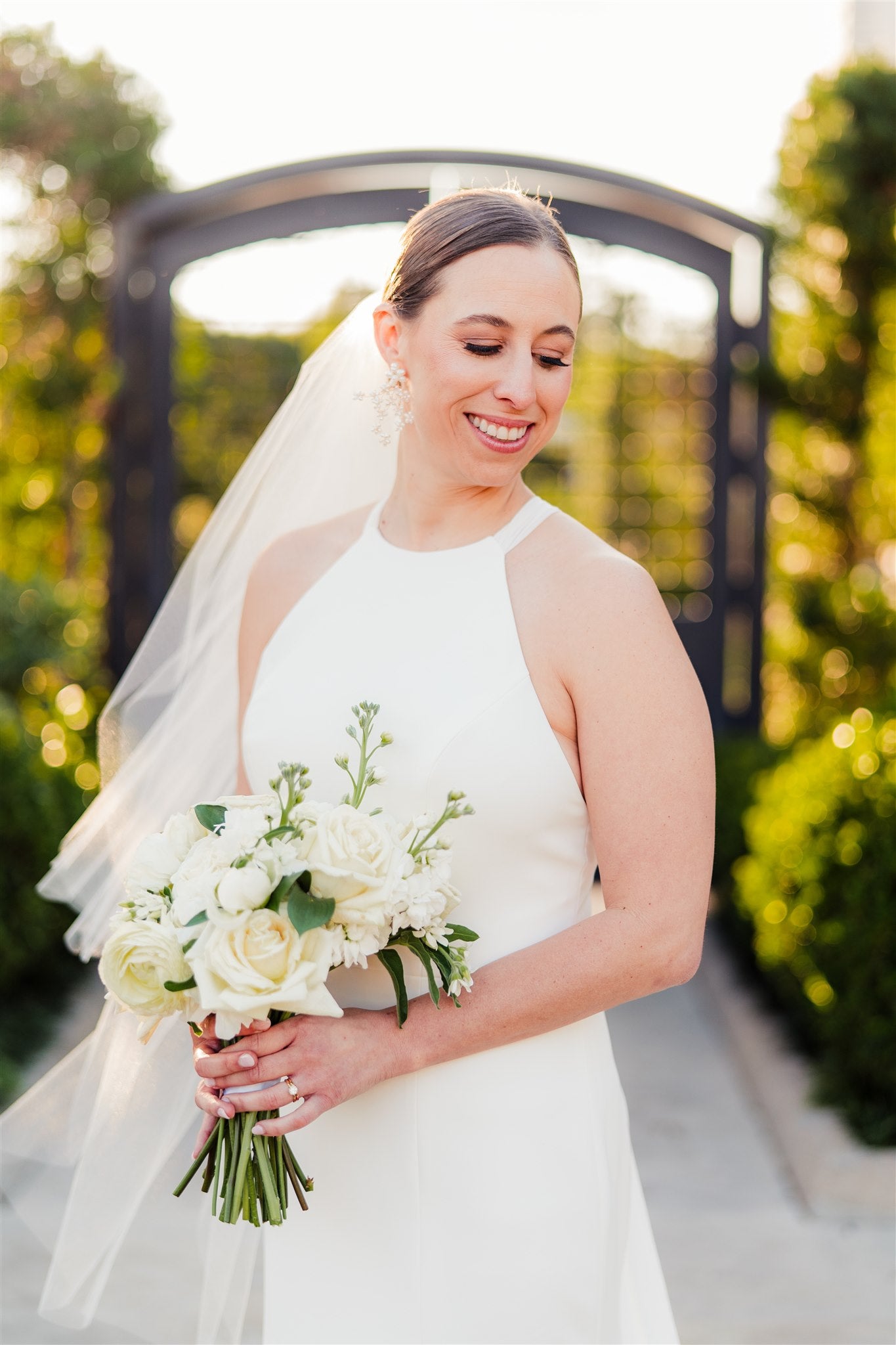 Classic White Bouquet - Medium