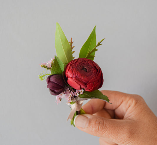 Drama Queen Boutonniere